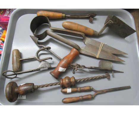 Tray of antique and vintage tools mostly with turned wooden handles to include; candle snuffers, sheep shears, screwdriver, c