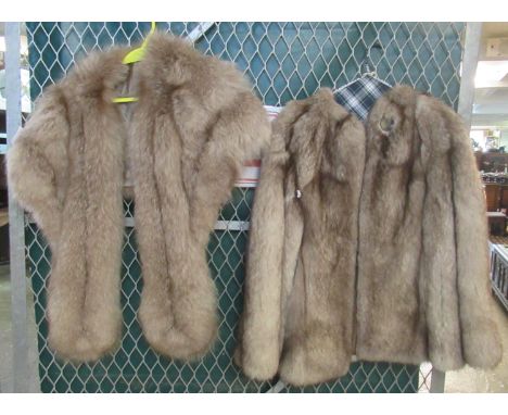 A collection of vintage fur items to include; a fox fur jacket, a fox fur stole, three mink fur hats in various colours, one 