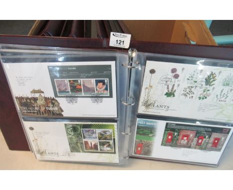 Great Britain collection of First Day Covers, 2009 to 2013 period, in five Royal Mail stamp albums.(B.P. 21% + VAT) 