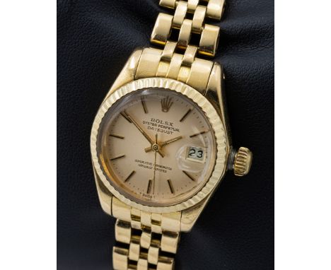 Rolex - a ladies 18k yellow gold Oyster Perpetual Datejust Superlative chronometer wristwatch, Circular champagne dial, baton