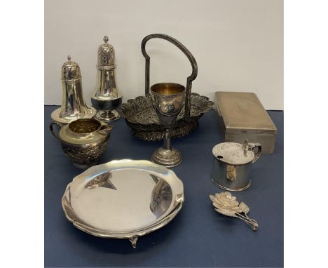 A collection of various silver / white metal collectables, to include a engine turned cigarette case by Charles Perry &amp; C