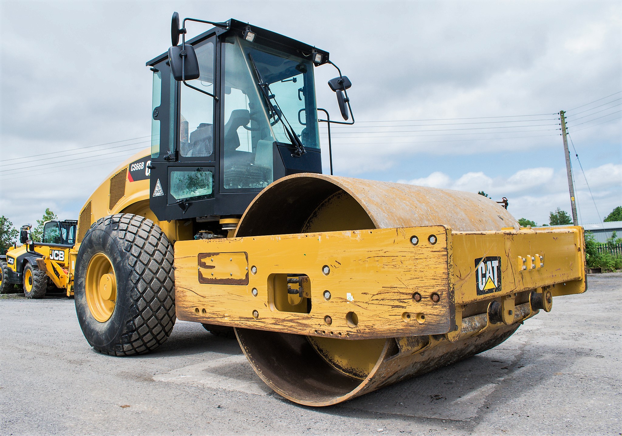 Caterpillar CS66B single drum roller Year: 2015 S/N: 48700109 Recorded