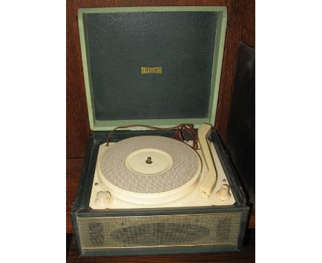 Emisonic portable vintage record player.(B.P. 24% incl. VAT)