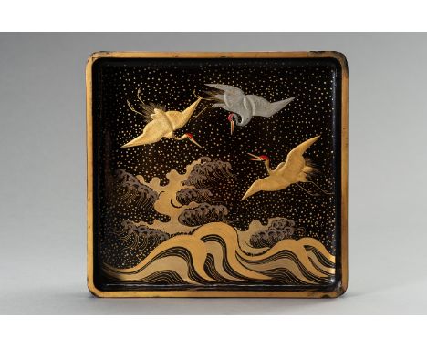 A BLACK AND GOLD LACQUERED TRAY WITH CRANES, 1900sJapan, Meiji period (1868-1912) to early Taisho period (1912-1926)The squar
