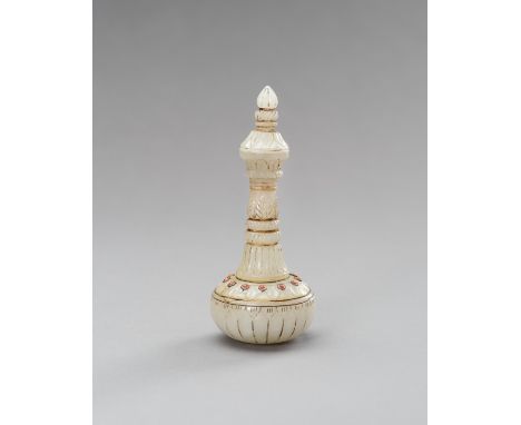 A MUGHAL-STYLE CORAL SET AGATE MINIATURE FLASKIndia, 19th century. Of compressed globular body rising into an elongated neck 