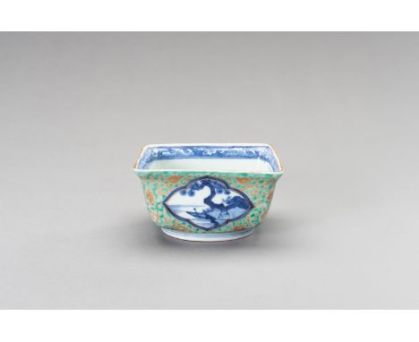 A SQUARE 'FERN' BOWL, LATE QING DYNASTYChina, Qing dynasty (1644-1912), 19th century. Of square shape with slightly flaring r