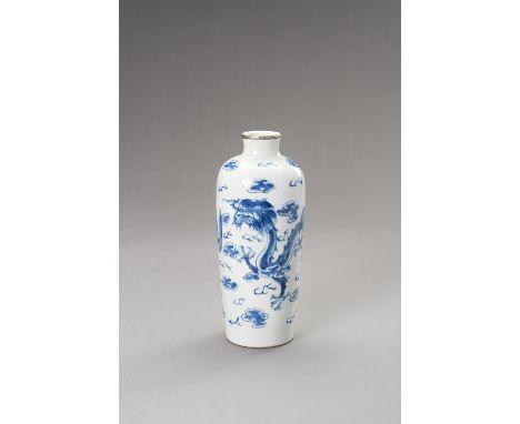 A BLUE AND WHITE 'PHOENIX AND DRAGON' BLEU DE HUE VASE, LATE QING DYNASTYChina, Qing dynasty (1644-1912), 19th century. The b