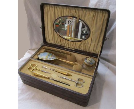 Fine boxed enamel ladies courtier set