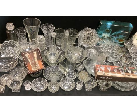 Vintage Metropolitan Crystal Glassworks of England (M C G) Line