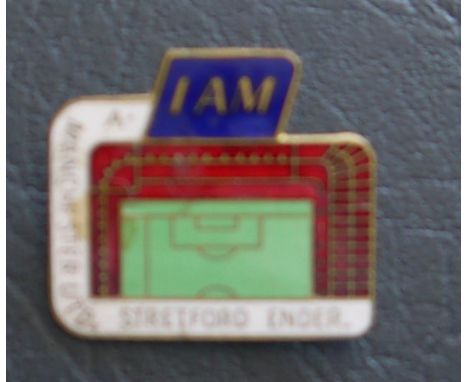 VINTAGE MANCHESTER UNITED BADGE MADE BY COFFER