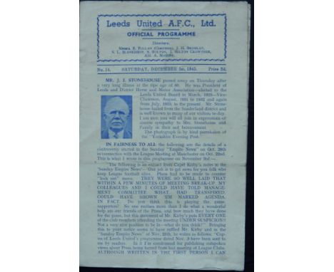 1945-46 LEEDS UNITED V SUNDERLAND
1st December 1945 4 page programme with slight fold and slight marks, final score noted on 
