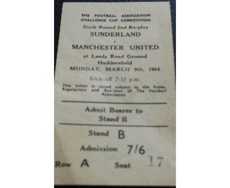 1963-64 SUNDERLAND V MANCHESTER UNITED FA CUP REPLAY AT HUDDERSFIELD RARE TICKET
Sixth round 2nd replay played 9th March 1964