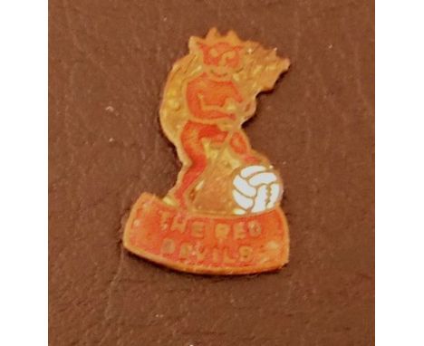 VINTAGE MANCHESTER UNITED BADGE MADE BY COFFER
&nbsp;