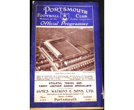 1928-29 PORTSMOUTH V WEST HAM UNITED FA CUP
March 2nd 1929 FA Cup 6th Round, fold &amp; slight age related wear crease&nbsp;