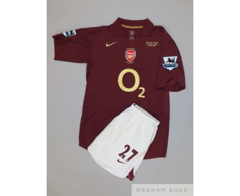 Emmanuel Eboue redcurrant and gold No.27 Arsenal v. Wigan match issued short-sleeved shirt, 2006, Nike, L with v-neck collar 