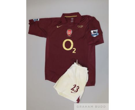 Sol Campbell redcurrant and gold No.23 Arsenal v. Wigan match issued short-sleeved shirt, 2006, Nike, XXL with v-neck collar 