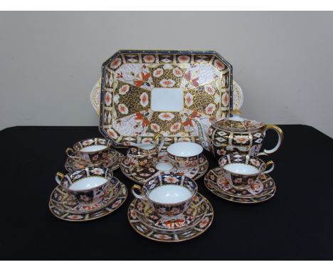 A Royal Crown Derby tea service with tray, 17 pieces