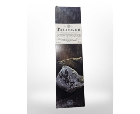 A bottle of Talisker single malt scotch whisky, 70cl, in carton.