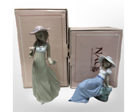 Two Nao figures of girls, No. 1158 and 1042, both with original boxes. 