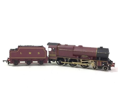 TWO WRENN MODEL LOCOMOTIVES, comprising a W2210 4-6-2 Mallard Blue and a W2260/5P R/Scot L.M.S. Maroon Royal Scot 5 Pole, wit
