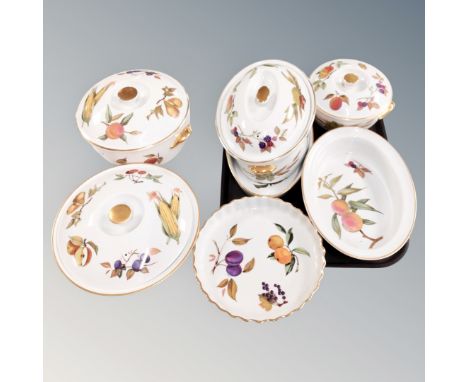 Seven pieces of Royal Worcester Evesham oven ware 