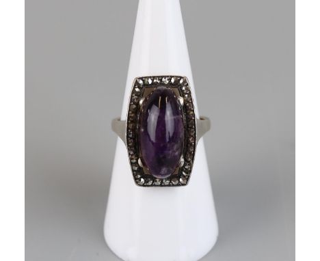 1930's silver amethyst &amp; marcasite ring - Approx size N½ 