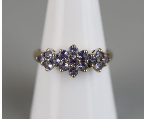 Gold tanzanite set ring - Approx size O 