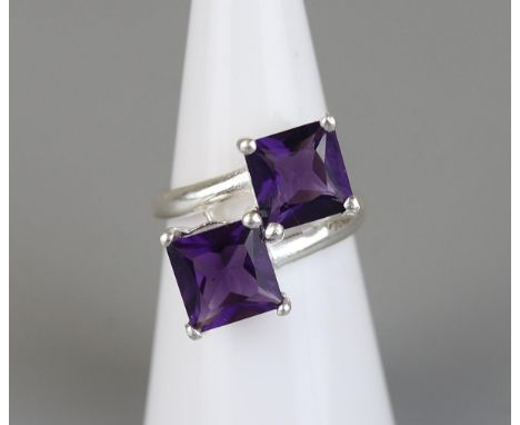 Silver amethyst ring - Approx size K½ 