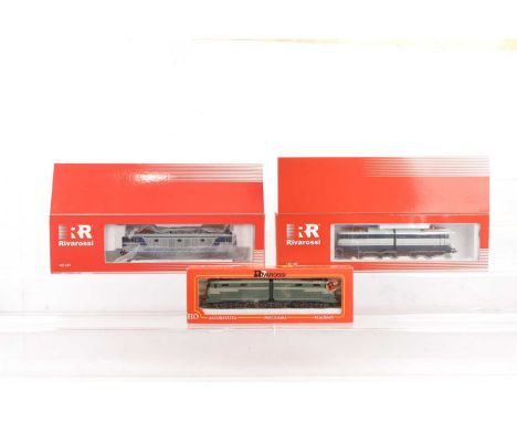 Rivarossi HO Gauge Italian Electric Locomotives (3), three boxed FS examples, 1443 E 646 019 articulated locomotive in two to