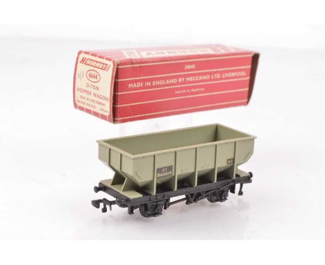 Pair of Hornby-Dublo 00 Gauge 2-Rail Super Detail late issue 4644 21-Ton Hopper Wagons, one in original late issue red stripe