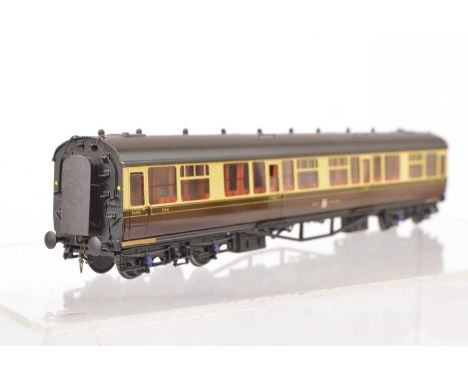 Lawrence Scale Models kit-built 4mm Finescale GWR bogie side-corridor All 3rd no 766,   built and painted to high standard, w