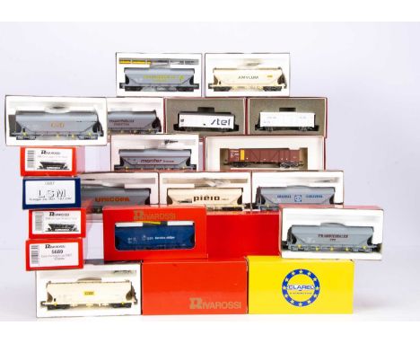Rivarossi HO Gauge French and Spanish Freight Stock (21), all boxed, SNCF/SNCB, 2413 bogie stake flat truck, 2421 bogie open 