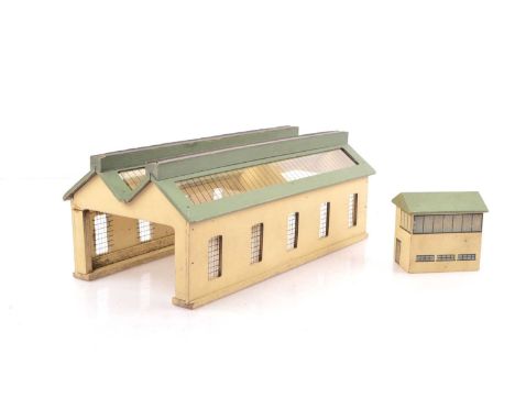 Hornby-Dublo 00 Gauge Pre-War wooden Engine Shed and Signal Box (2), both VG (2)