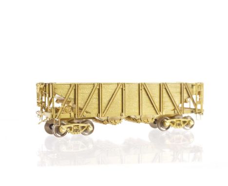 Old & Weary Car Shop H0 Gauge OWCS  No 1000 Two Bay Composite Hopper with Wood End Bracing Slope Sheets and Hopper Trays Wine