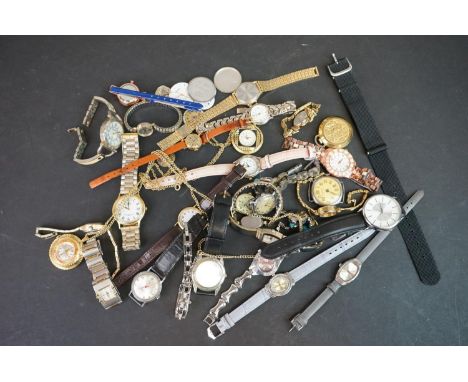 A box of mixed wristwatches to include Timex, Limit, Sekonda and a Lever example. 