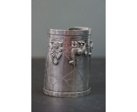 A Peruvian 925 Sterling silver cuff bangle depicting llamas. 