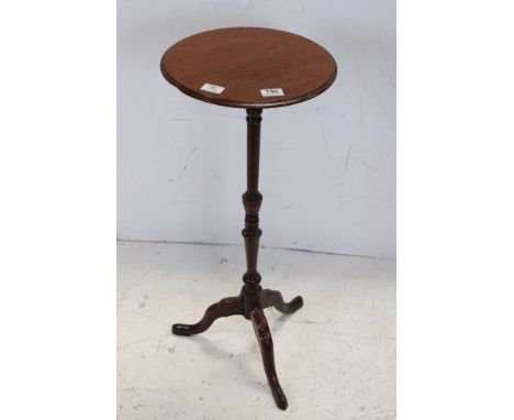 George III style mahogany tripod table, approx. 33cm diameter 