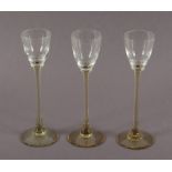 drei Stengelgläser, Rheinische Glashütten, um 1900
