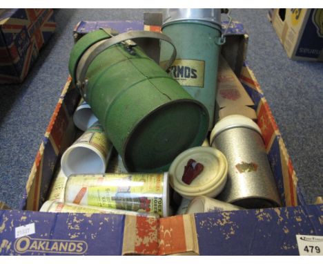 Tray of assorted items to include: vintage thermos flasks; advertising beakers etc.