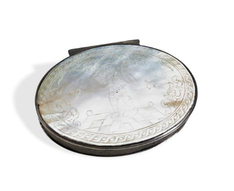 AN OVAL SNUFF BOX WITH MOTHER OF PEARL LID, C.1735. The lid engraved with a figure within swags and scrolls, unmarked.  6.5 c