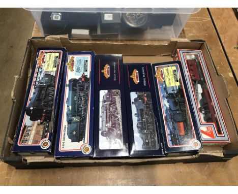 00' gauge model engines, five Bachmann and one other