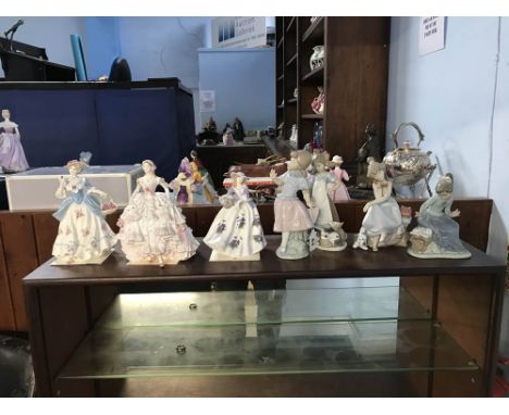 Selection of Coalport, Lladro, Nao and Worcester figures