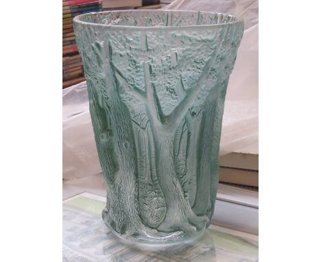 ART DECO TREE FORM GREEN GLASS VASE, APPROXIMATELY 26cm HIGH 