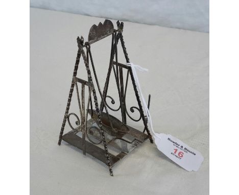Egyptian silver Gondola/rocking boat item. 11cm in height