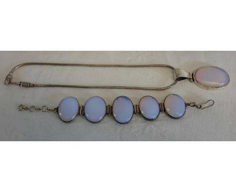Silver and moonstone bracelet with matching silver chain & pendant