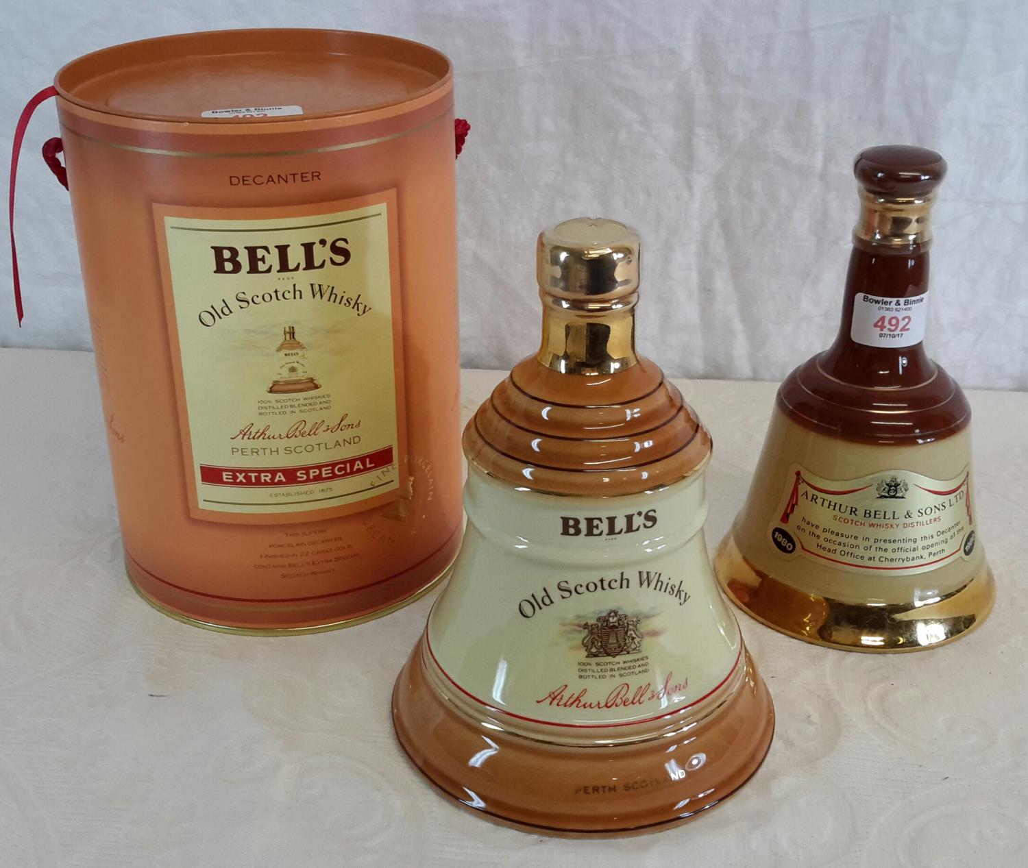 Bells old Scotch whisky decanter full & sealed with box, together with
