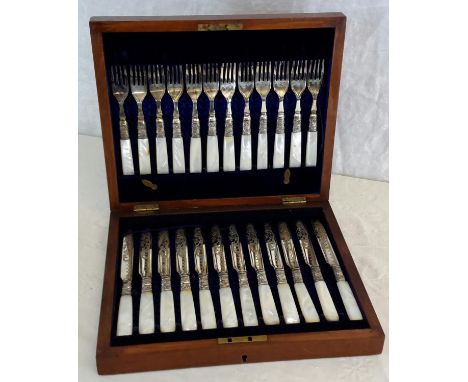 Mother of pearl & silver plated fork & knife set in its fitted wooden box