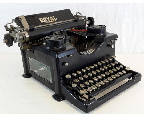 Royal vintage type writer 