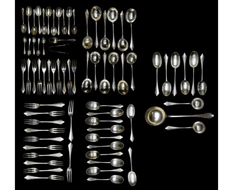 Part canteen of silver Barraclough and Sons dog nose rattail cutlery for twelve covers, Sheffield 1927/28, approx 153.5oz, in