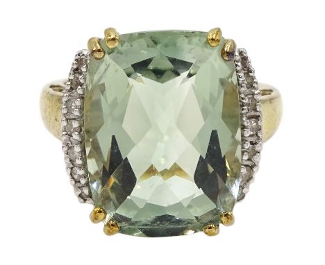 9ct gold briolette cut green amethyst and diamond ring, hallmarked Condition Report Approx 5.93gm, size N